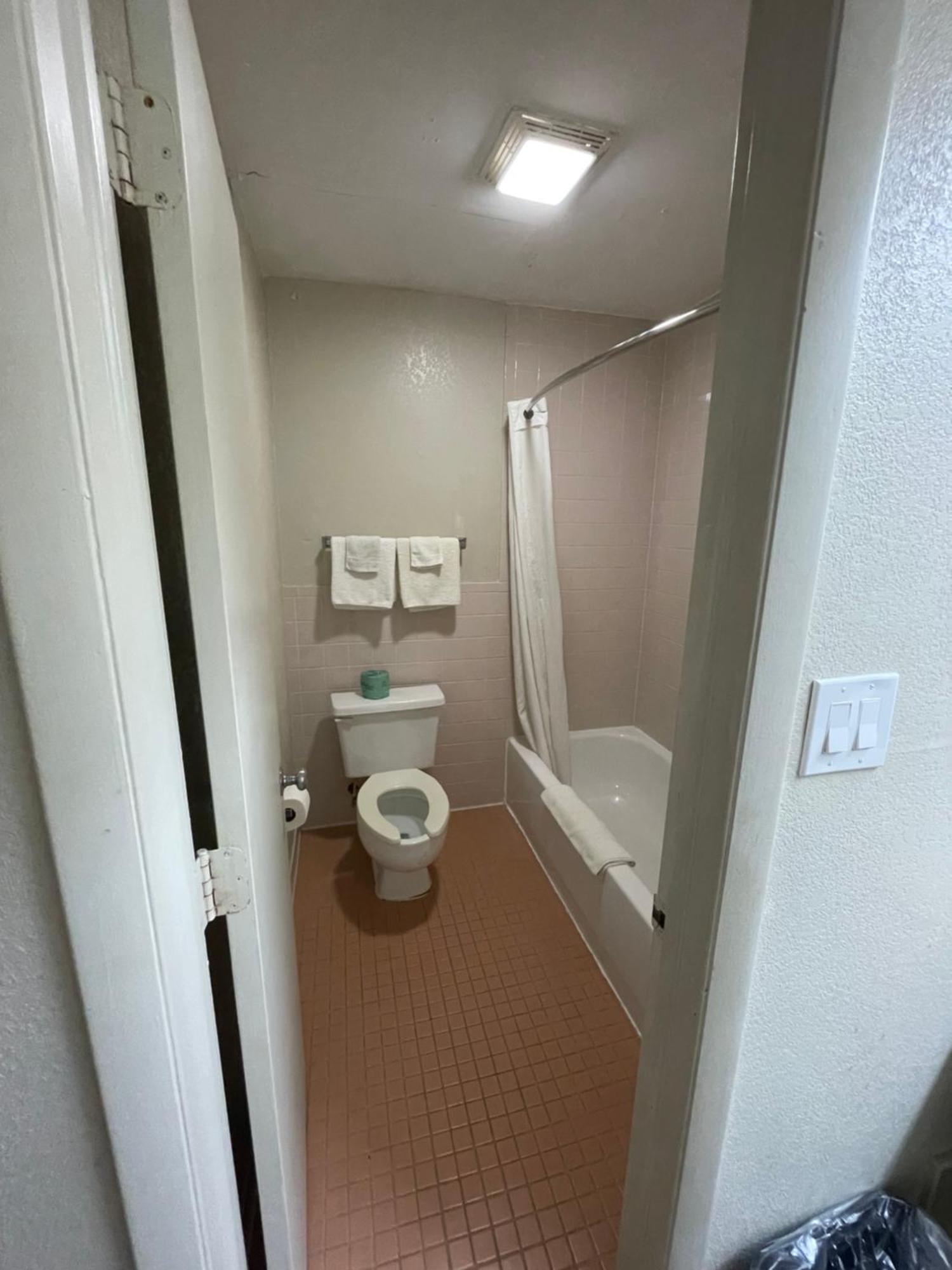 Royal Inn Motel Fredericksburg Kültér fotó